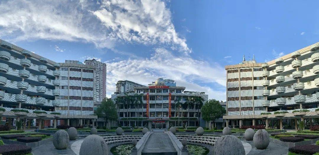 华南师范大学附属中学本部 净水器新机安装项目