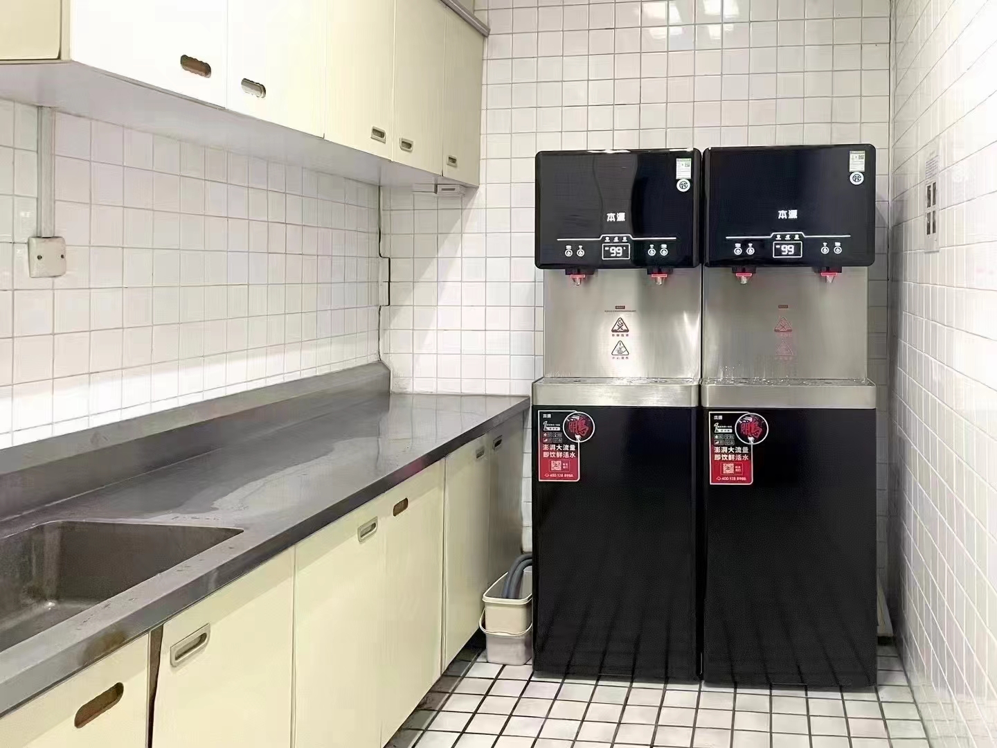 车间柜体开水机推荐：科普选型要点，守护车间便捷饮水安全