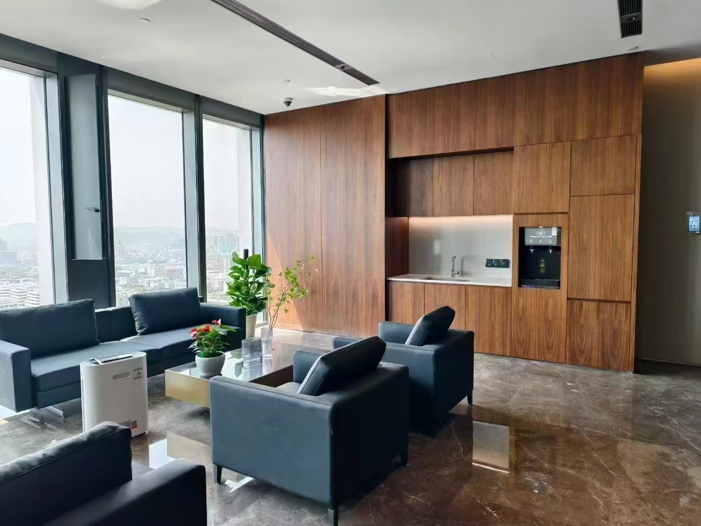 企业嵌入式净水器推荐：科普嵌入适配要点，美观省空间更合规