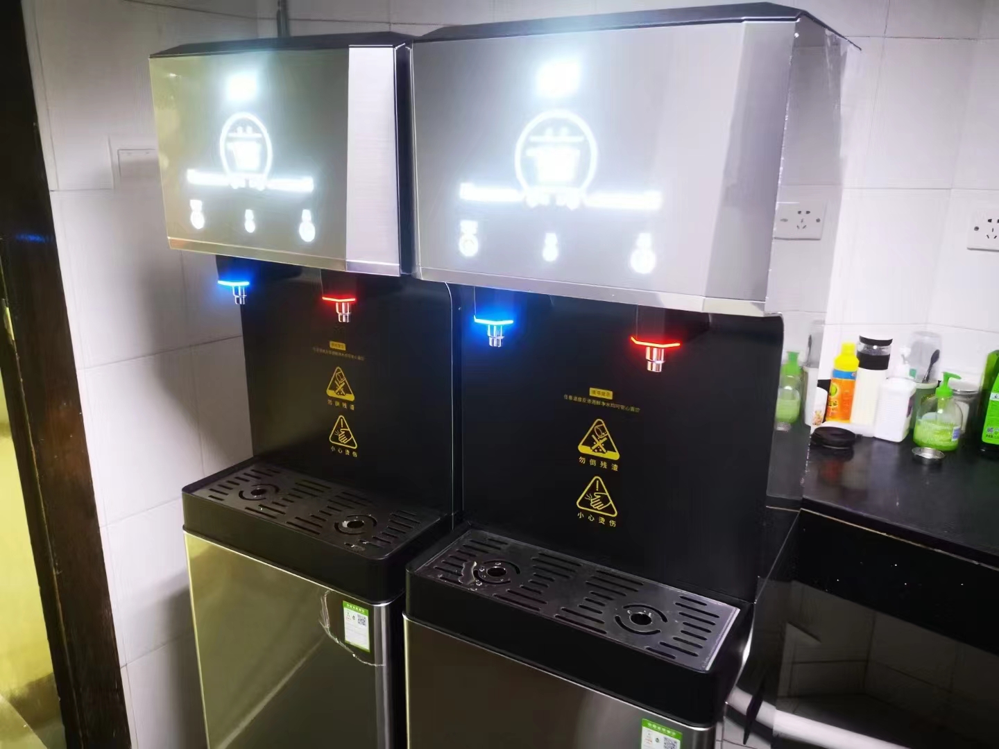 企业智能节能直饮水机推荐：科普选型技巧，省电解忧更适配办公