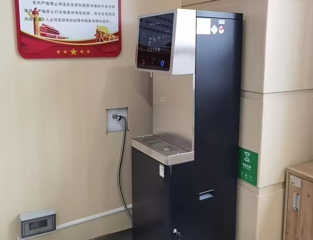 直饮机水质口感怎么提升？企业办公饮水优化指南