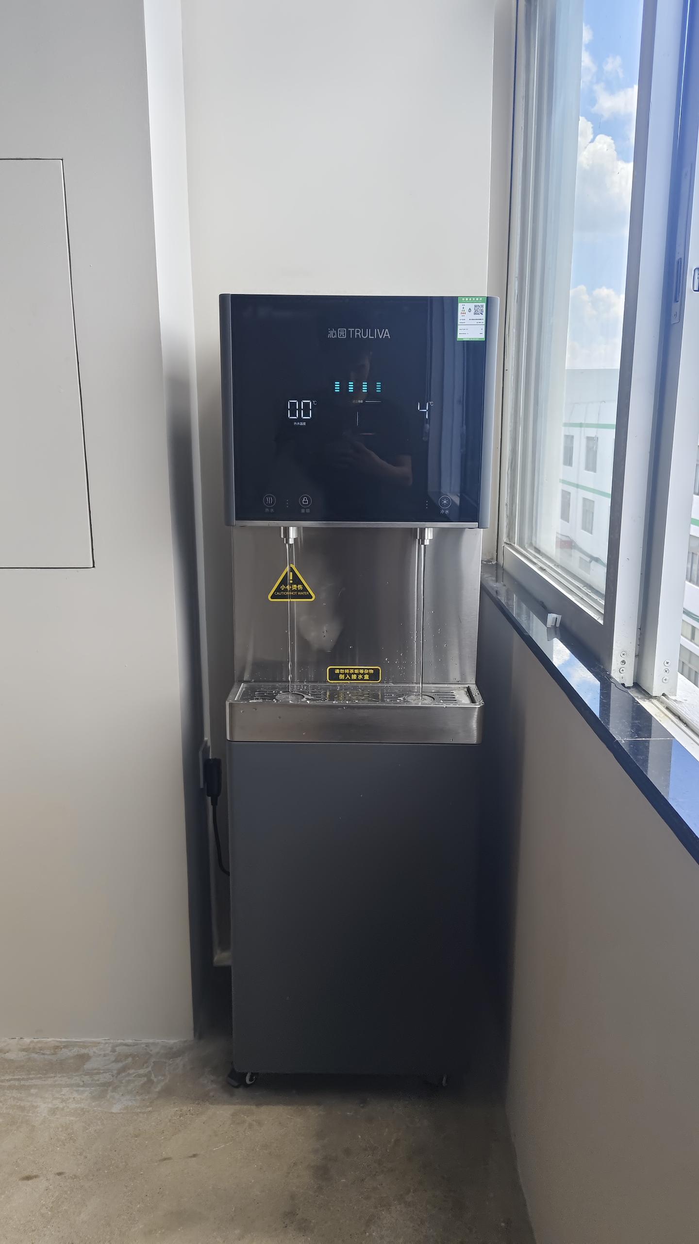 办公室用的饮水机哪个牌子好？专业品牌选型指南
