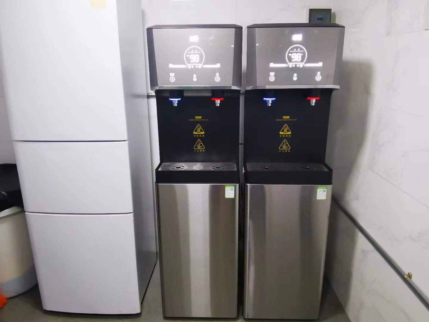 写字楼办公室直饮水机怎么选？公共茶水间适配选型技巧